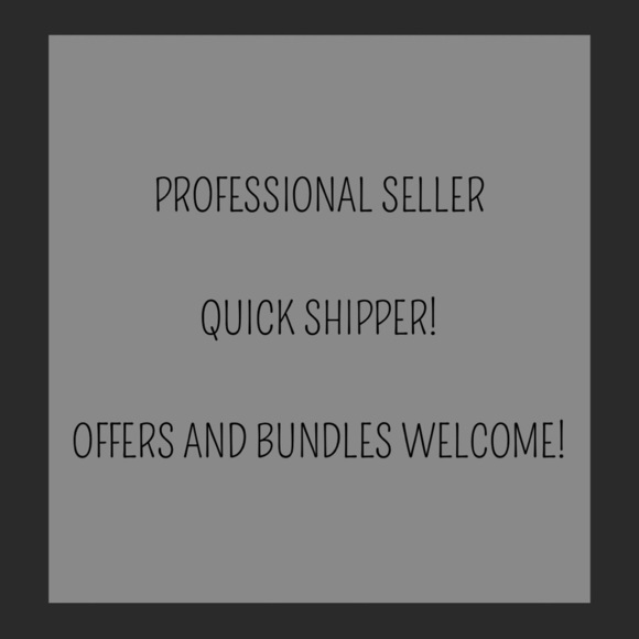 Altar’d State Smocked Puff Sleeve Peplum Top Green Size Medium - Picture 8 of 8